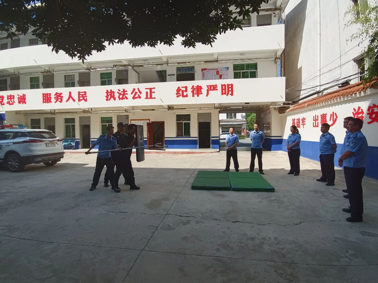 29f062811ef685dcc54ac633fe2660d9.jpg