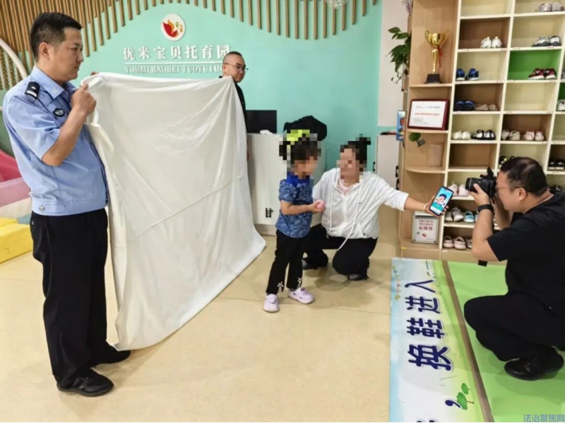 强治理 护民安 促发展 提战力|暖心服务“零距离” 上门办证