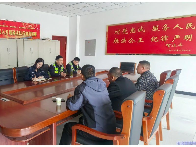 柞水公安交警下梁中队全力保障施工路段安全畅通